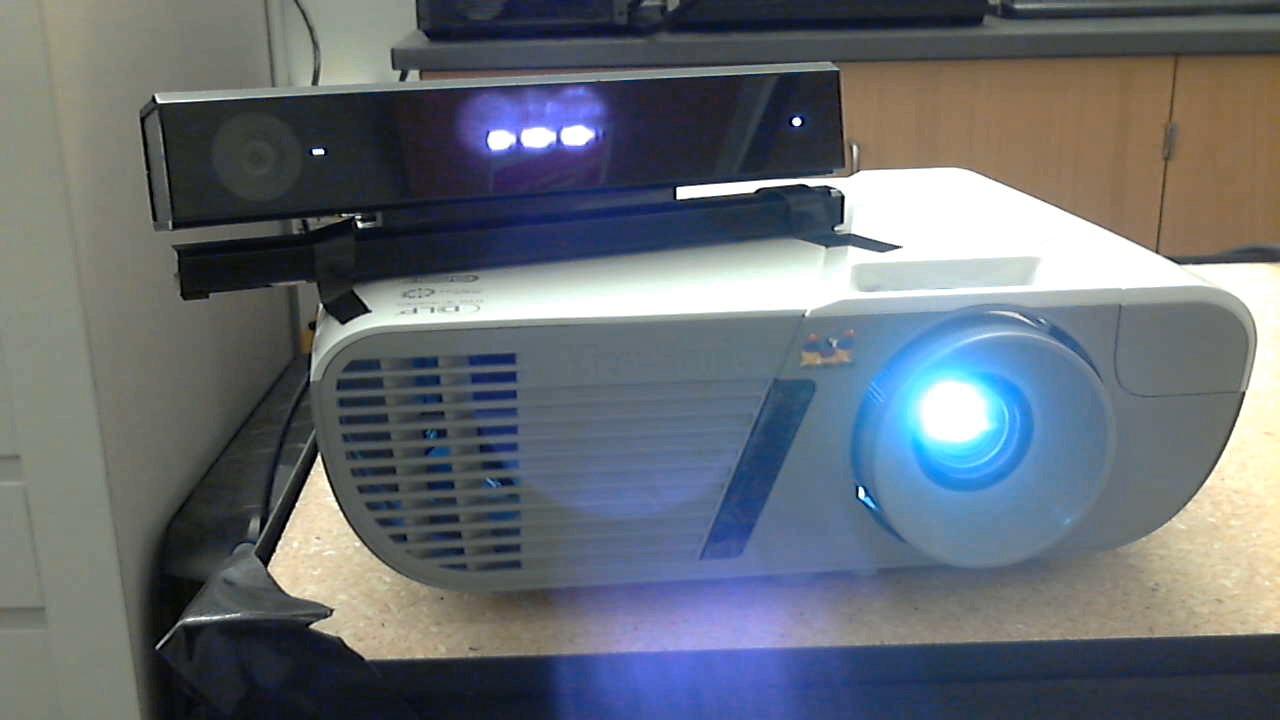 Rigidly mounted Kinect and projector with overlapping fields of view